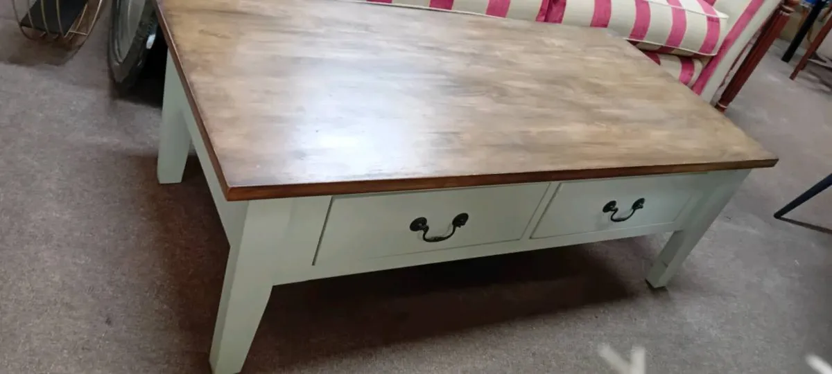 Modern Wood Top Coffee Table With Drawer