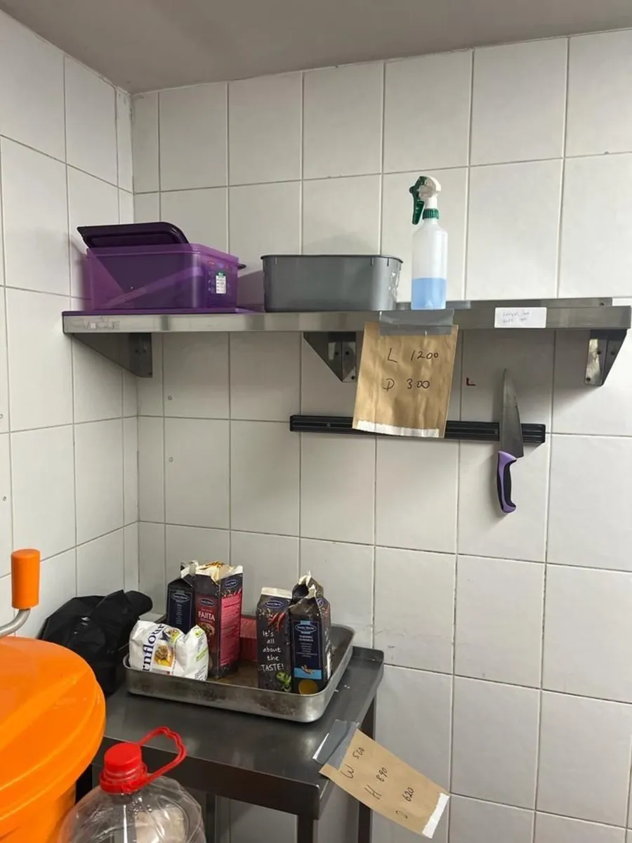 STAINLESS STEEL SHELVES - Image 3