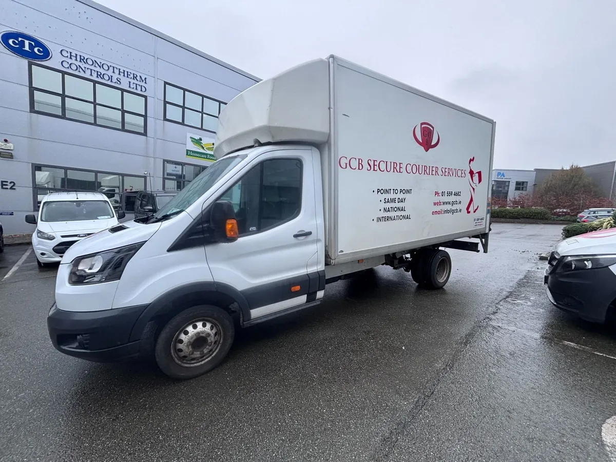 Ford Transit 2018 Luton Van - Image 3