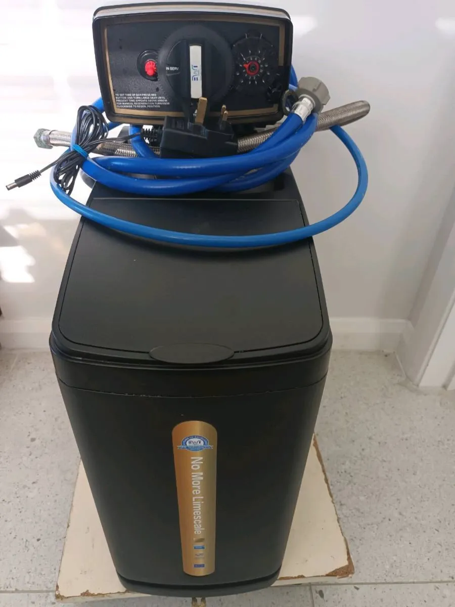 Water Softener Unit - Image 1