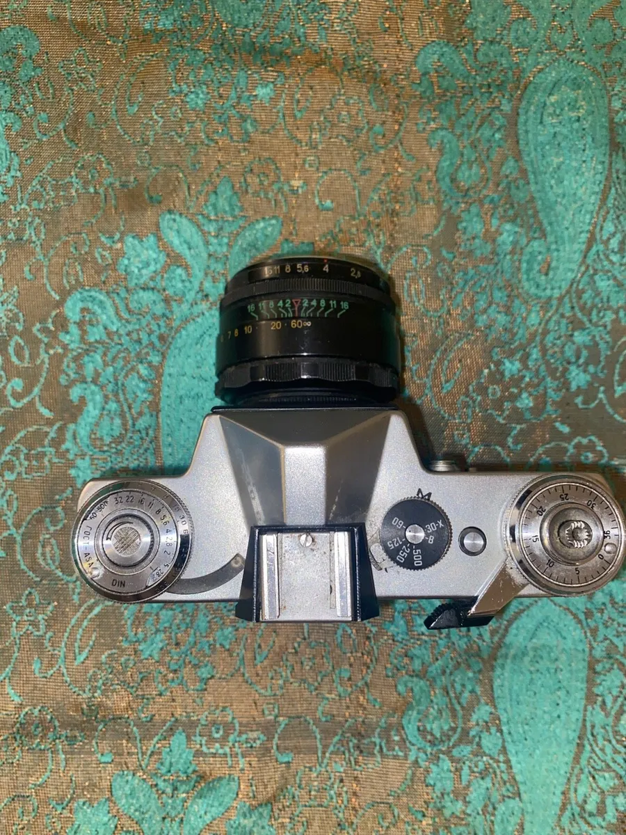 Vintage Zenit E 35mm Film Camera - Image 3