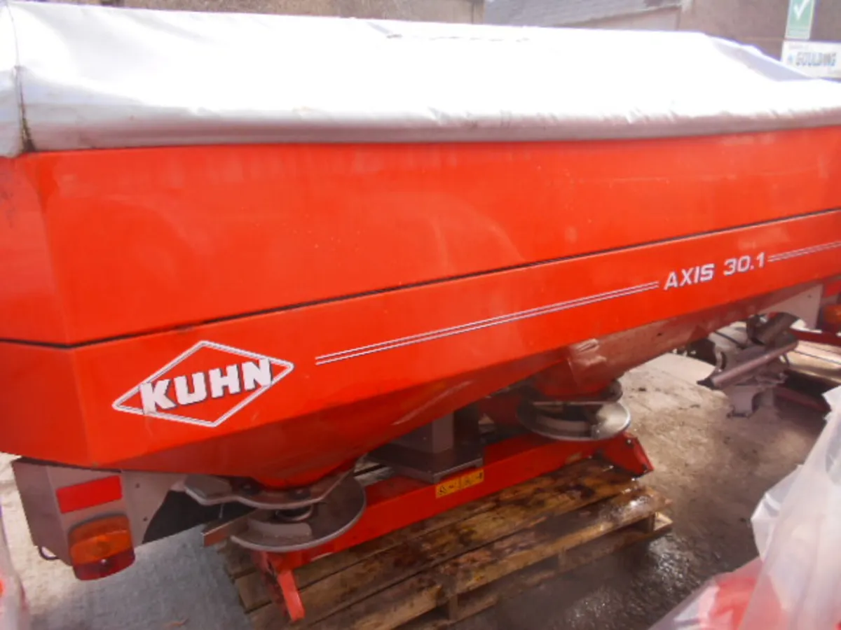KUHN AXIS 30.1 TWIN DISC SOWER - Image 1