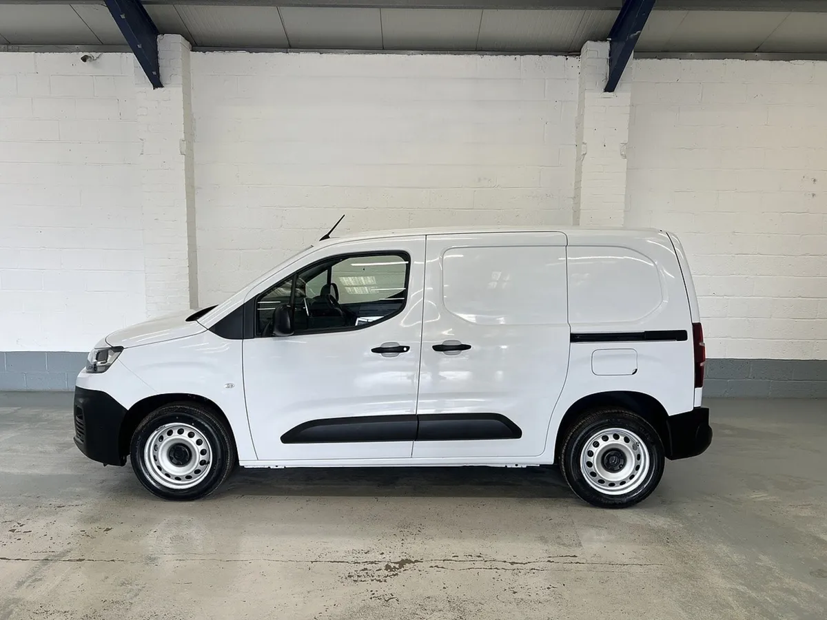 2023 Citroen Berlingo Small Panel Van - Image 1