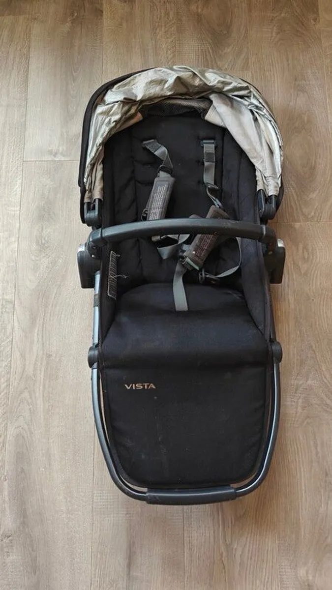 UPPAbaby Vista V1 Toddler Seat & Bassinet - Excellent Condition - Image 2