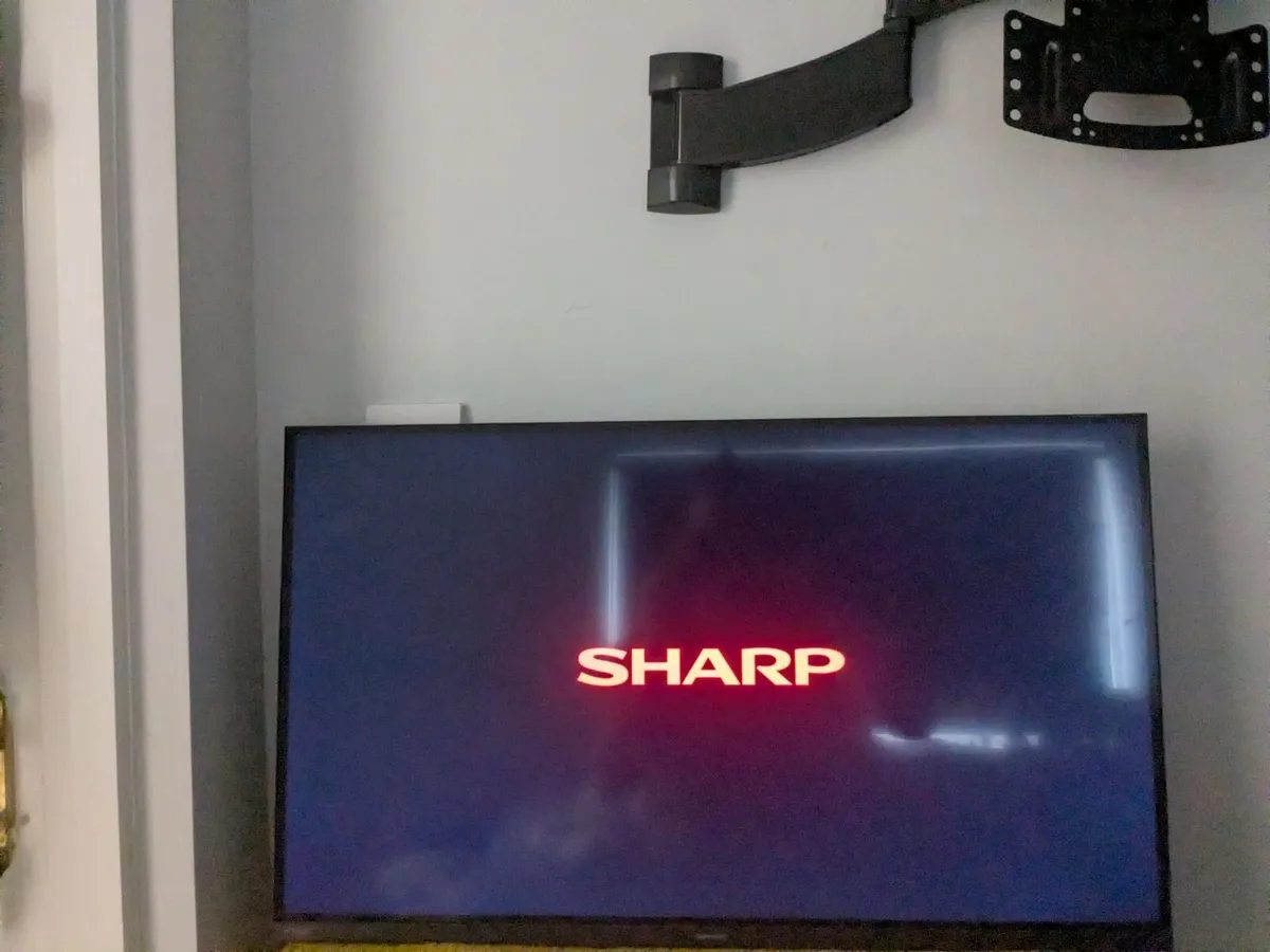 Sharp 32 inch TV - Image 3