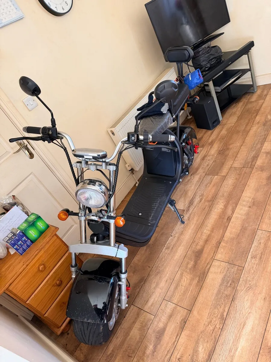 Electric Scooter - Image 2