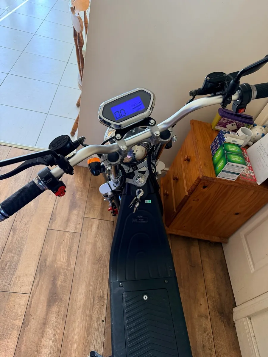 Electric Scooter - Image 4