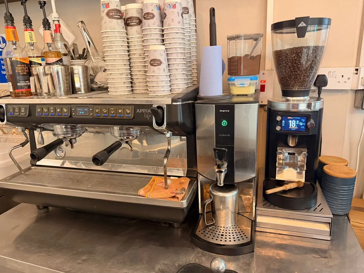 Bread slicer/ coffee machine - Image 2
