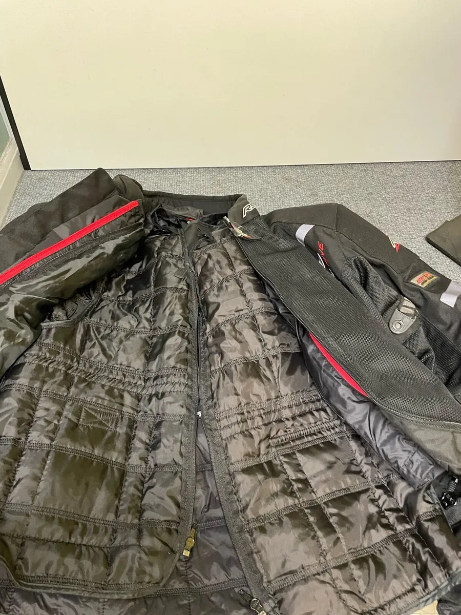 RST Jacket - Image 4