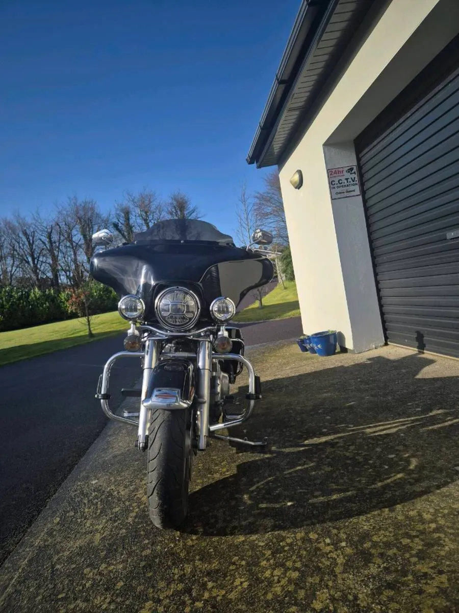 Harley davidson electra glide - Image 4