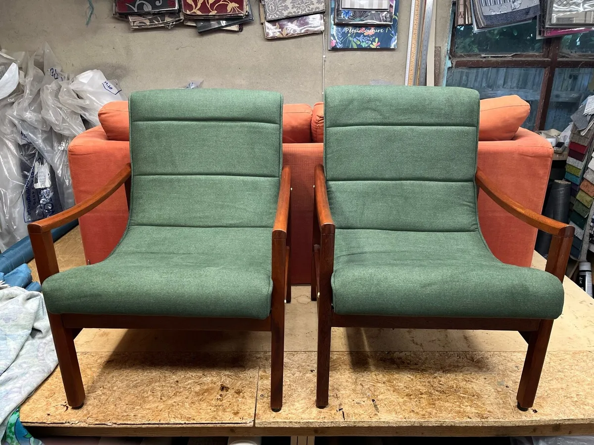 Mid century chairs - Image 1