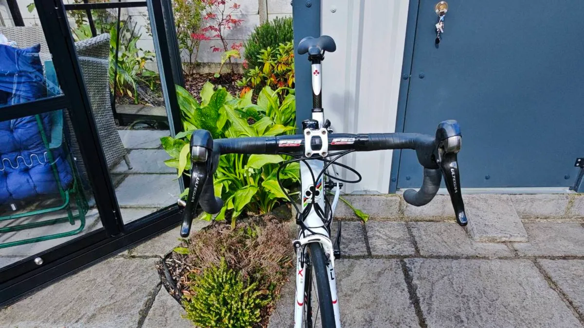 Selling Special Carbon fiber COLNAGO - Image 2