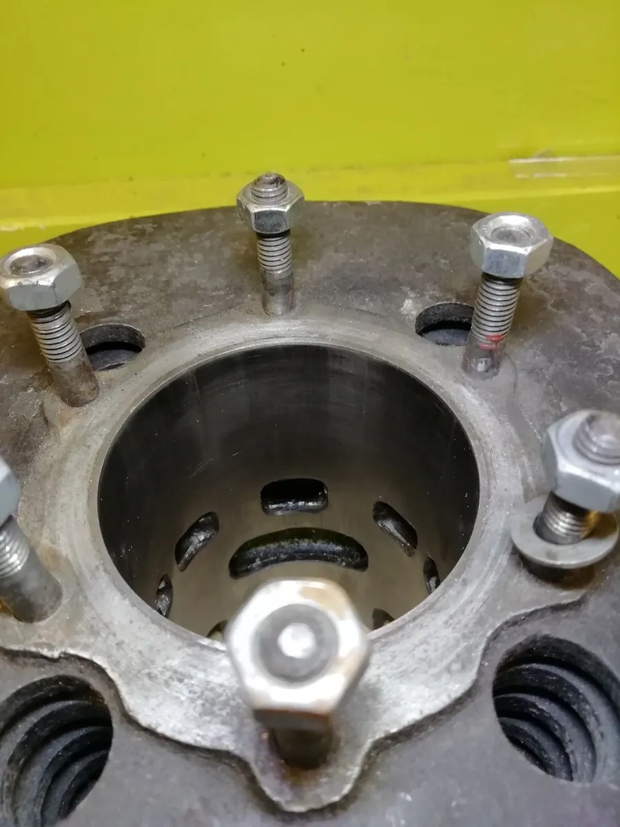 DT 250 MX cylinder, piston and head, recent rebore - Image 2