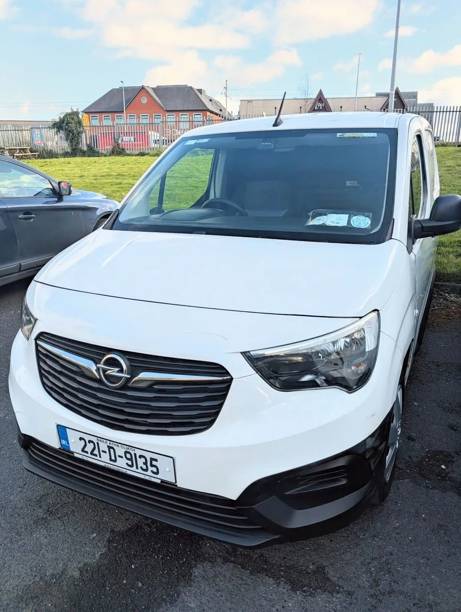 Opel Combo 2022 - Image 1