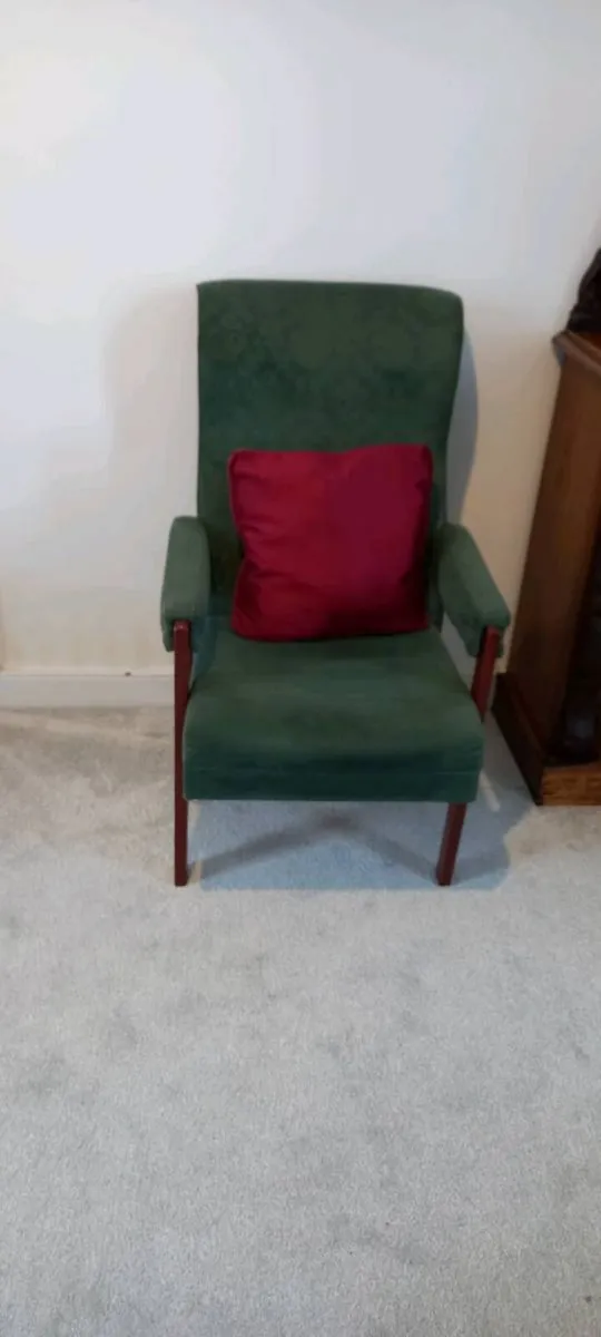 Living room chairs - Image 2