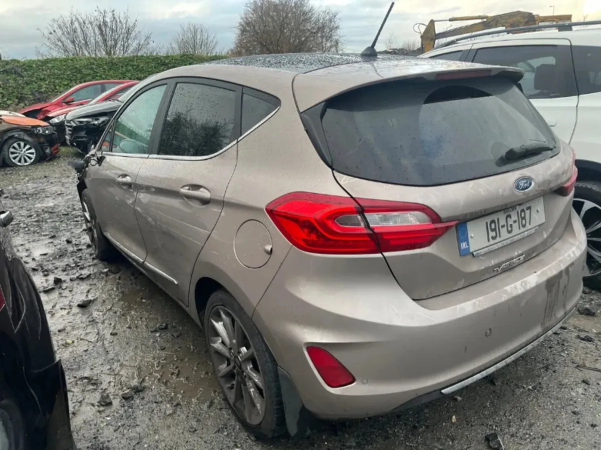 19 fiesta 1.0 Vignale Only 87,000 Kms - Image 3