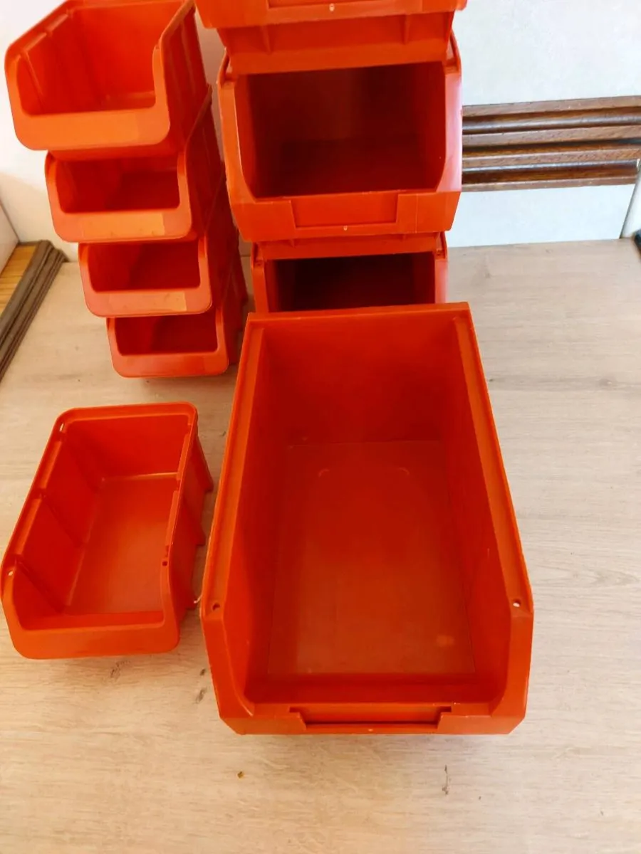 Barton Plastic storage bins. - Image 3