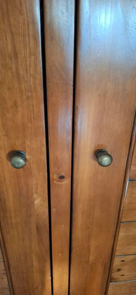 New Double Solid  Oak wardrobe - Image 4