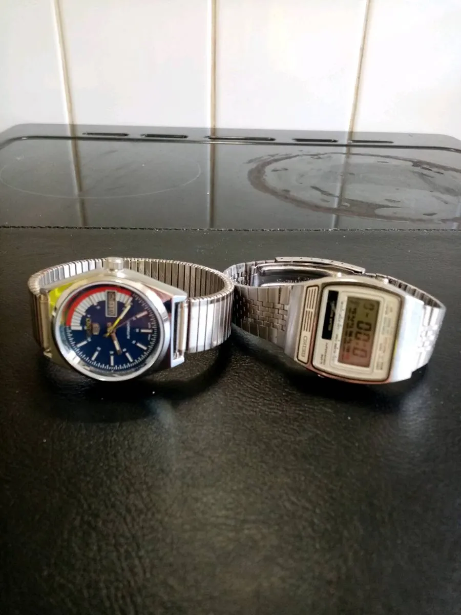 2 Vintage Seiko watches, Working - Image 1