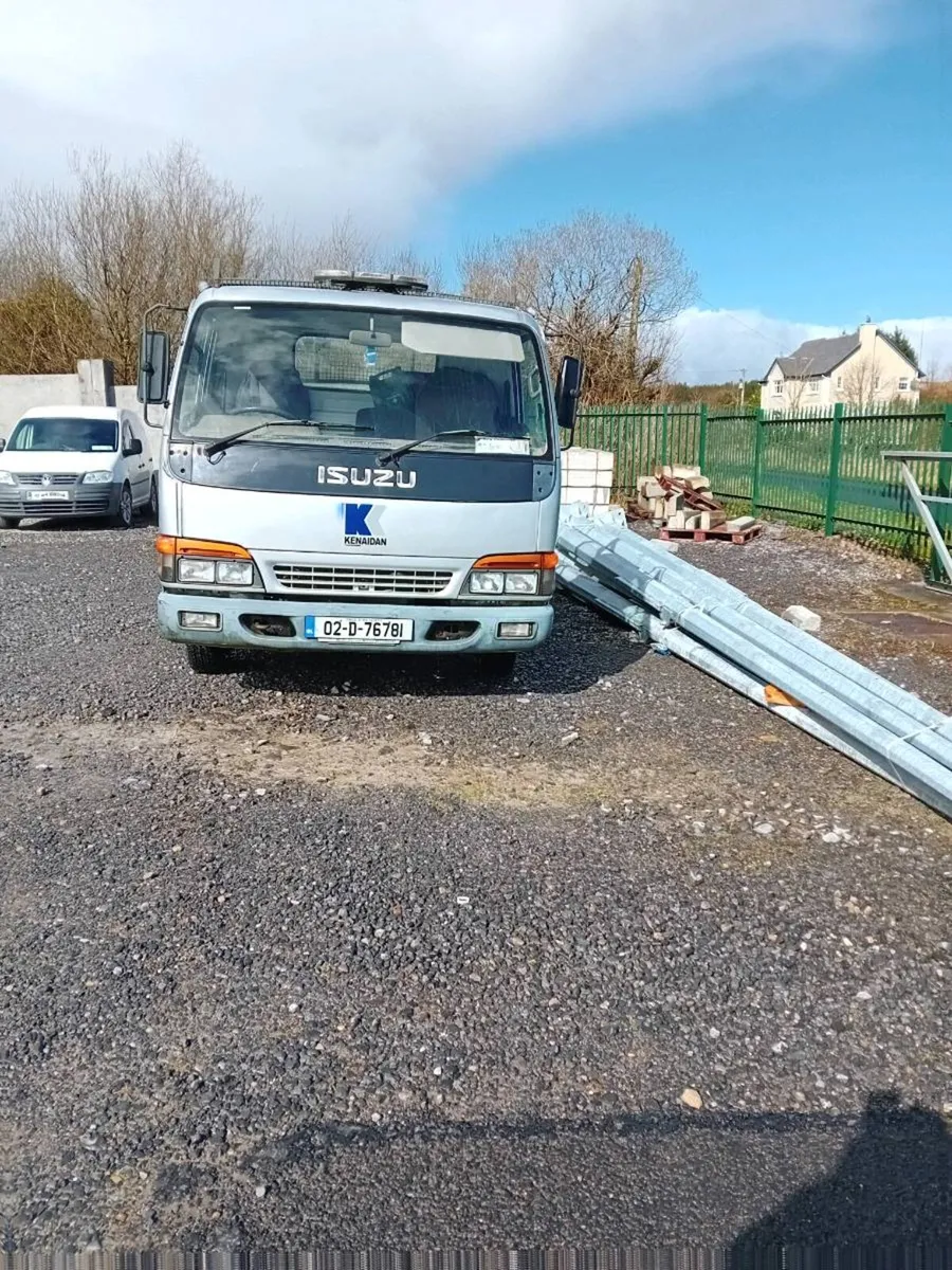 Isuzu Tipper - Image 1