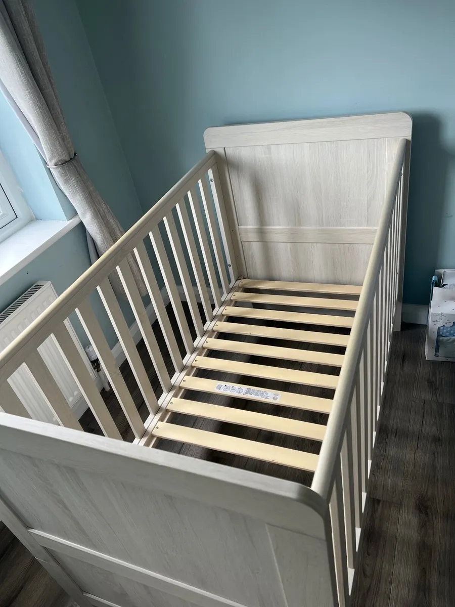 Atlas Cot bed - Image 4