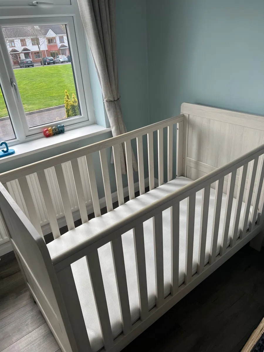 Atlas Cot bed - Image 2