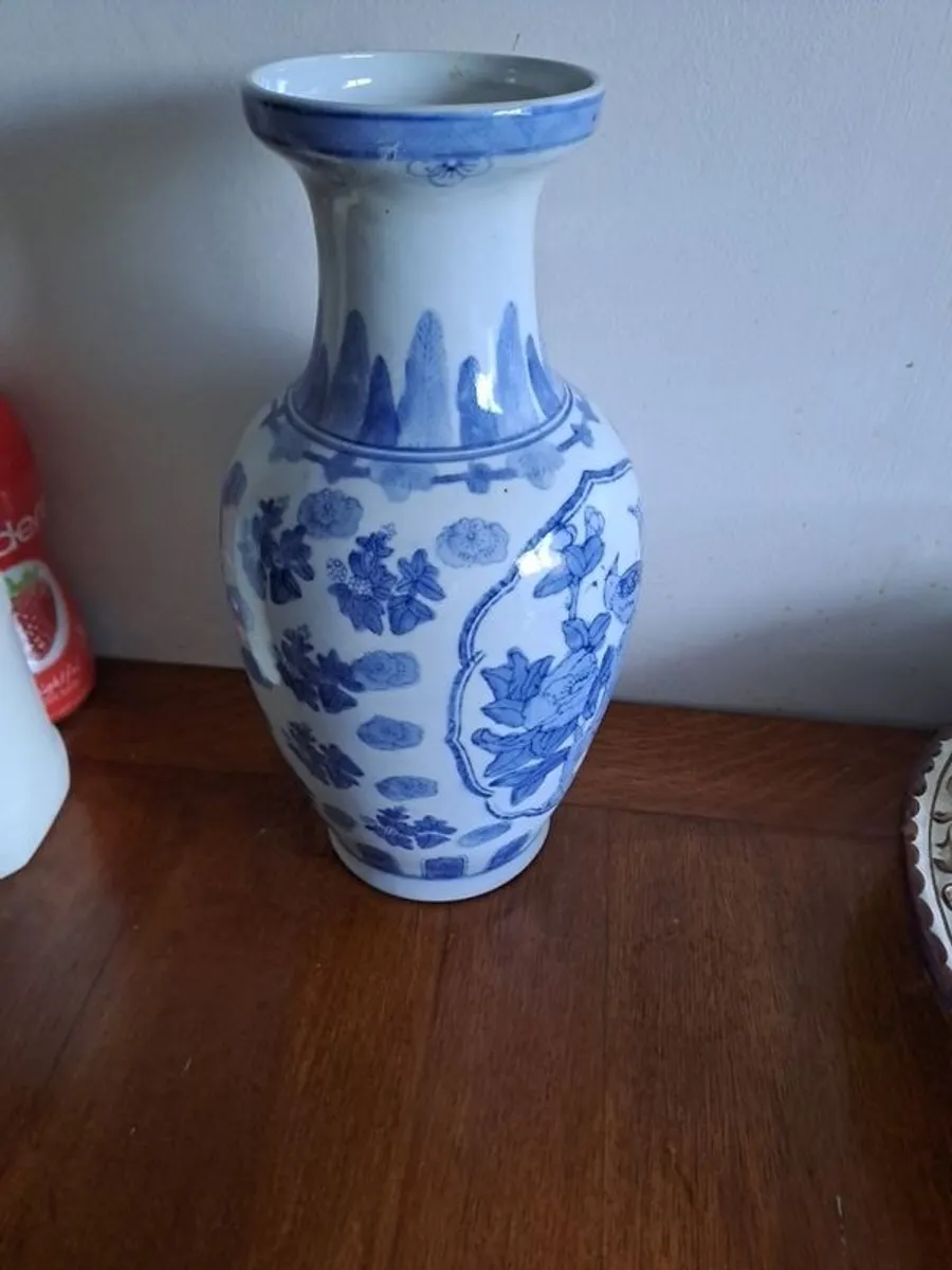 Lovely Decorative Vase - Image 2