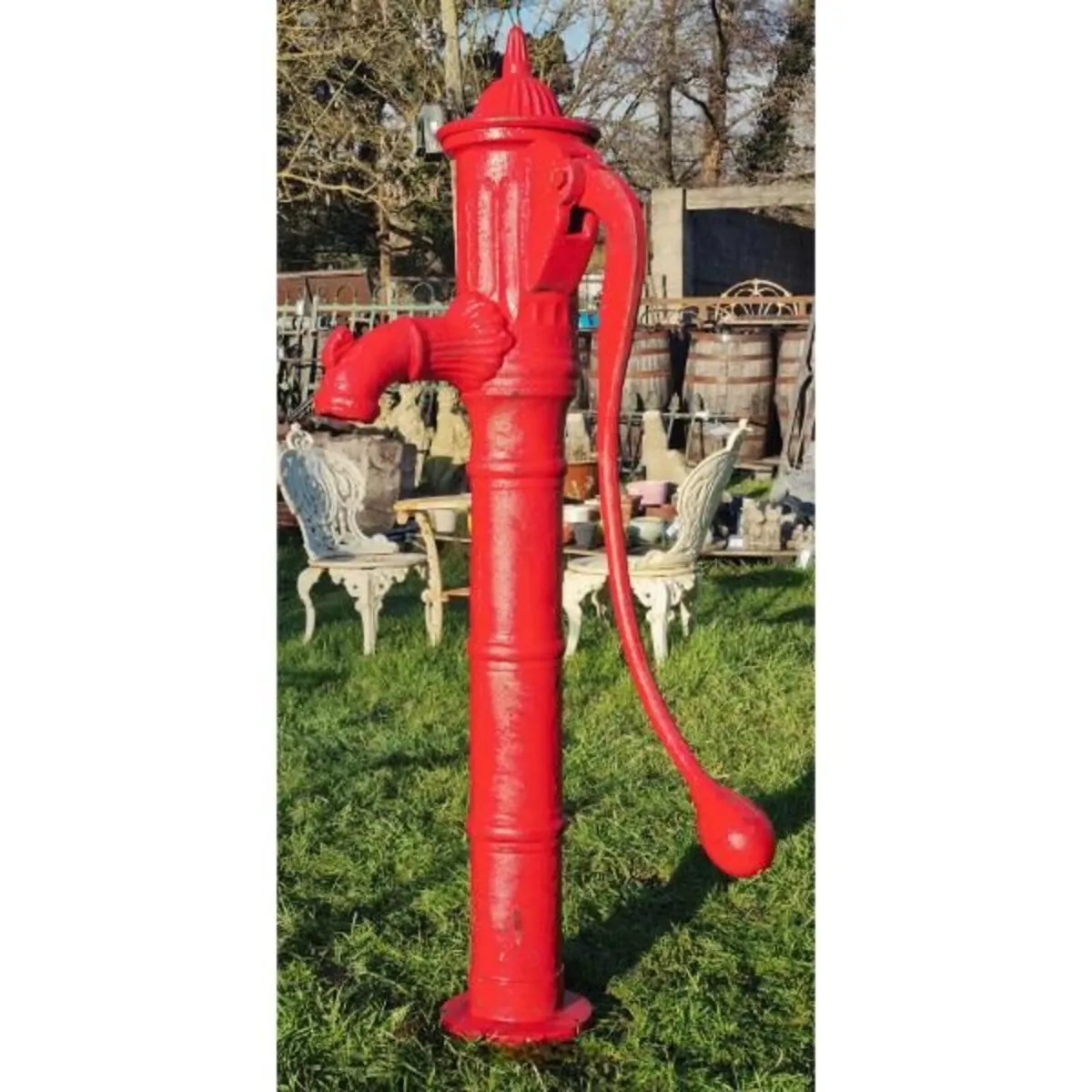 Cast Iron Pump Large Red H364 - Image 1