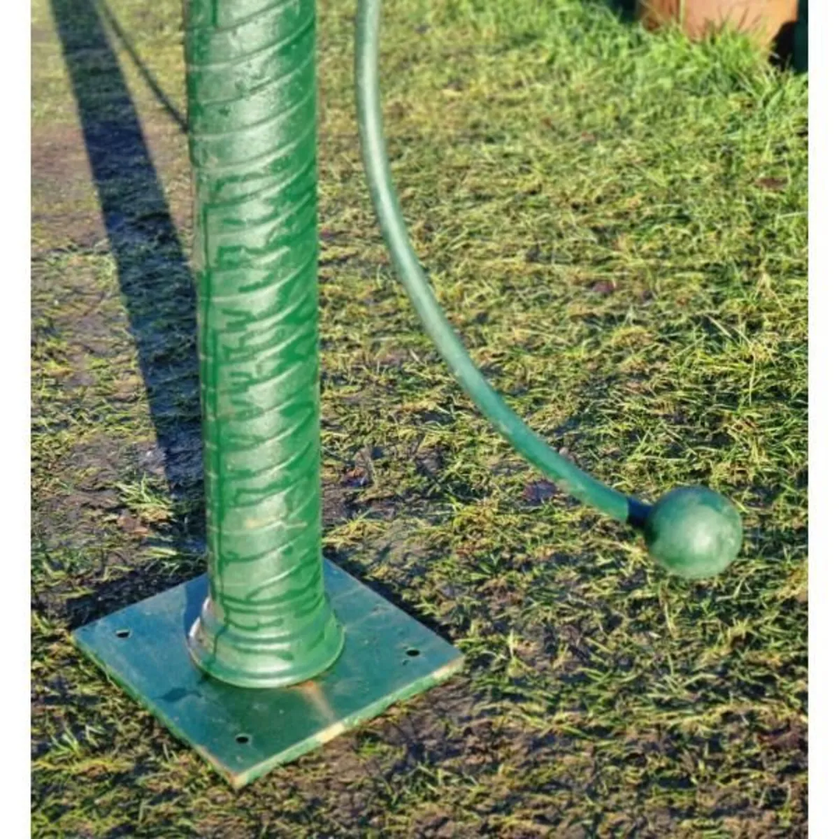 Cast Iron Pump Square Base H415 - Image 3