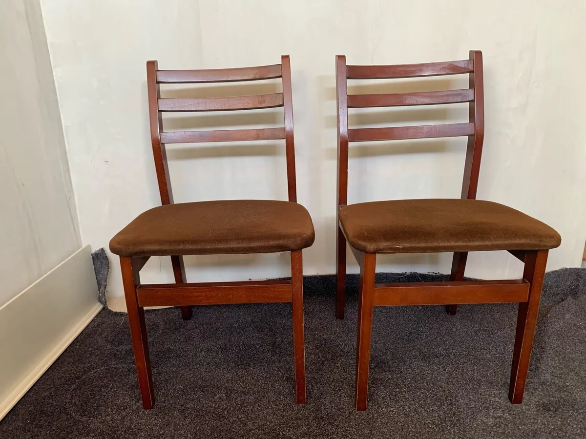 Dining room chairs - Image 1