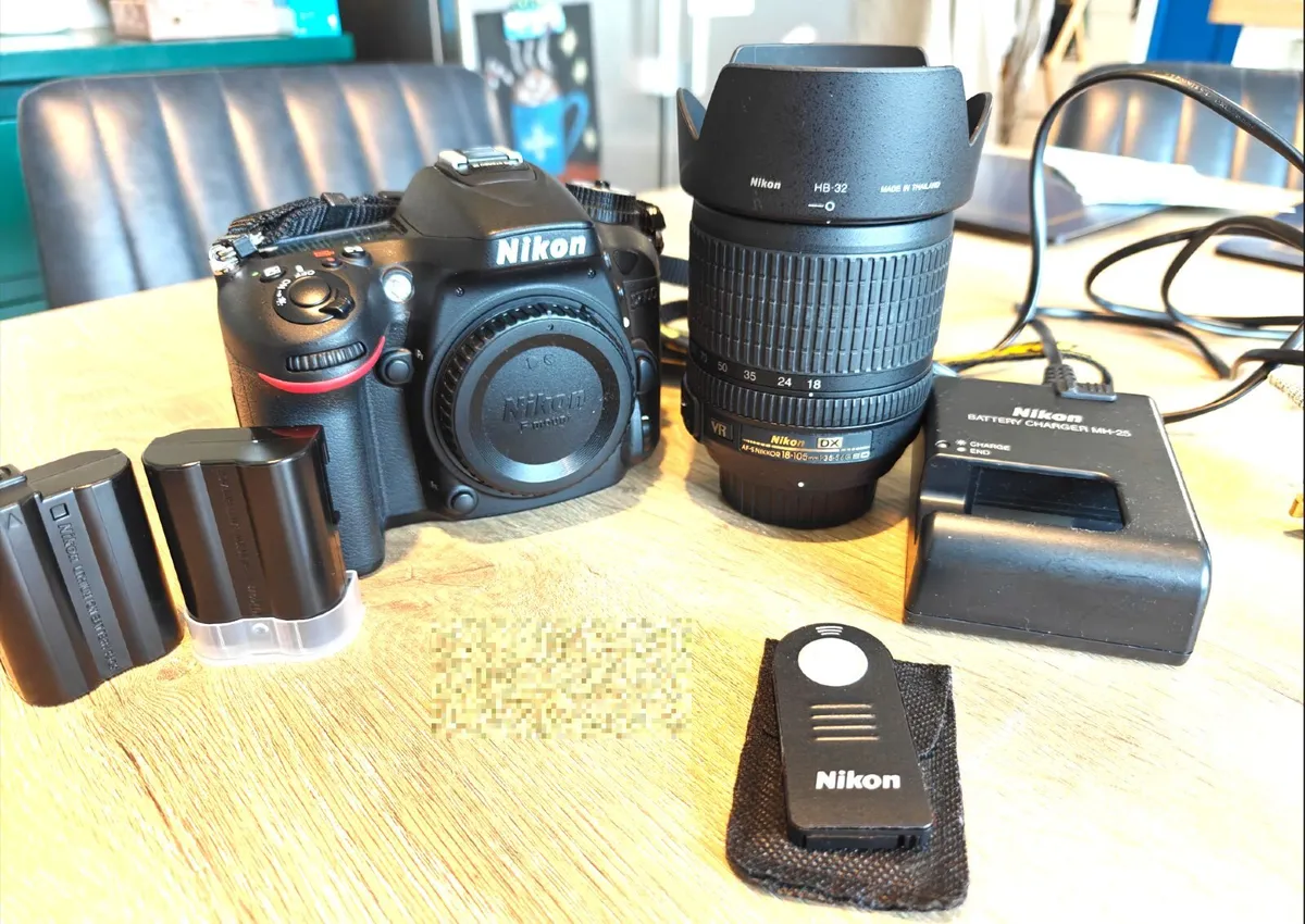 Nikon D7100 DSLR Professional Camera Kit - Image 3