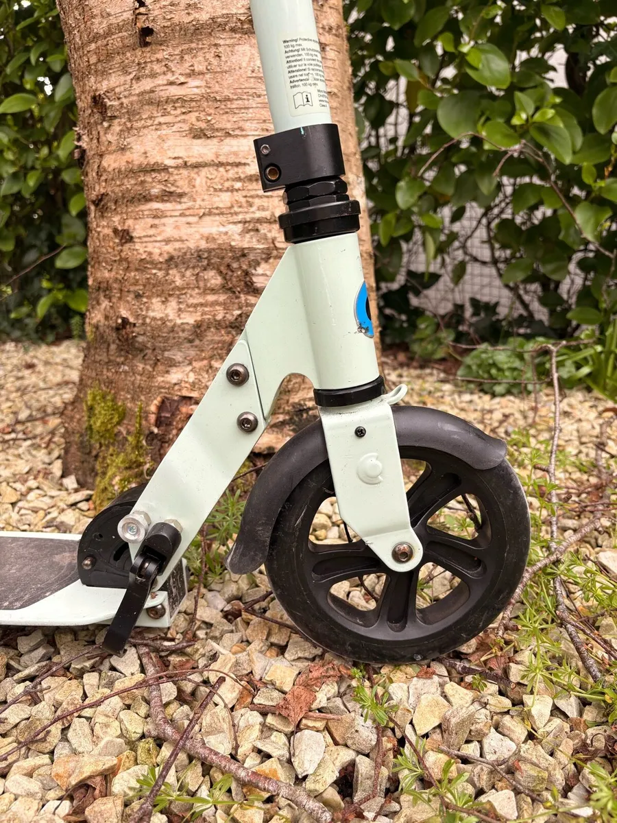 Micro Scooter - Image 2