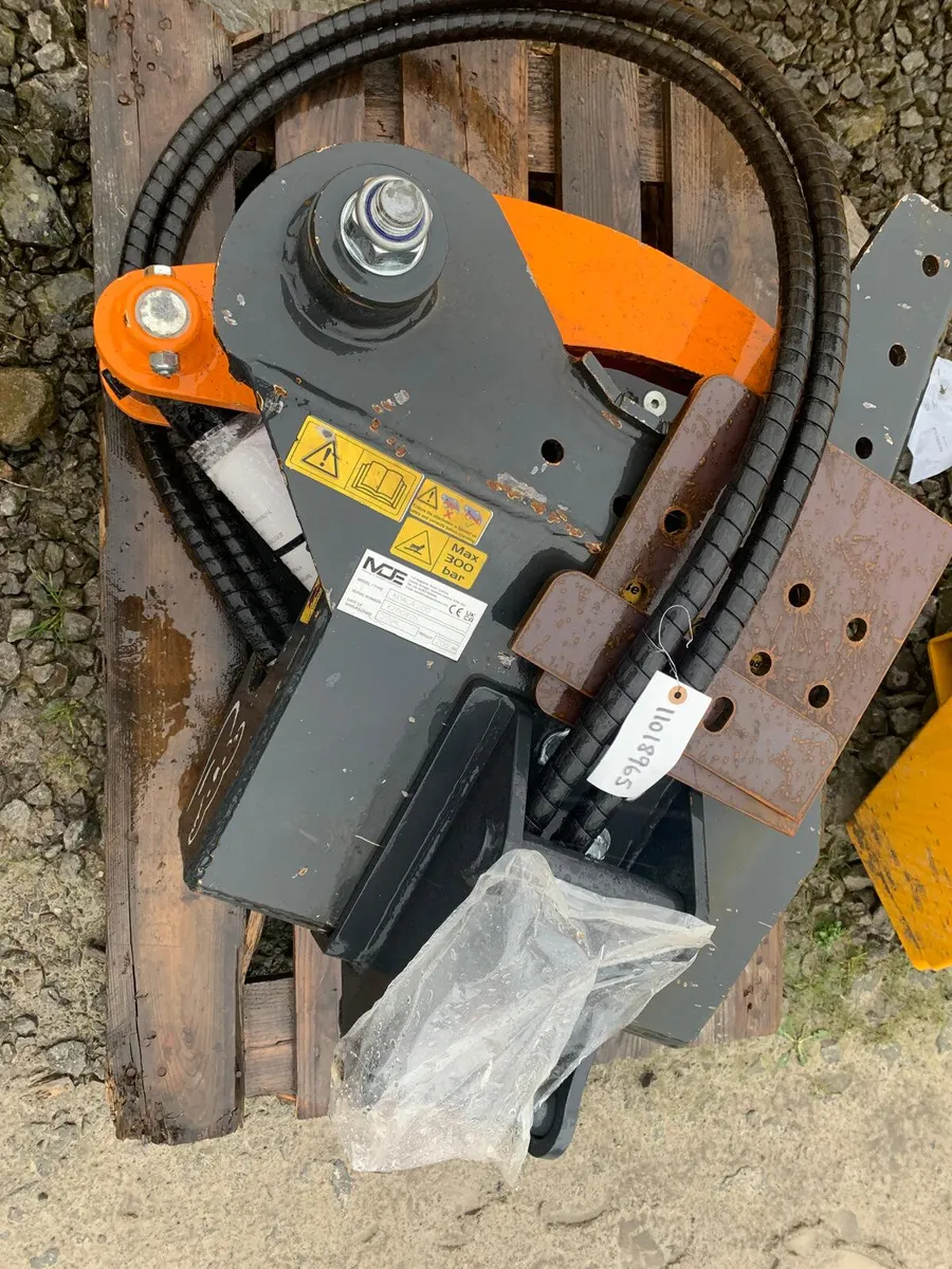 MDE KOALA TREE SHEAR, SHOPSOILED - Image 1