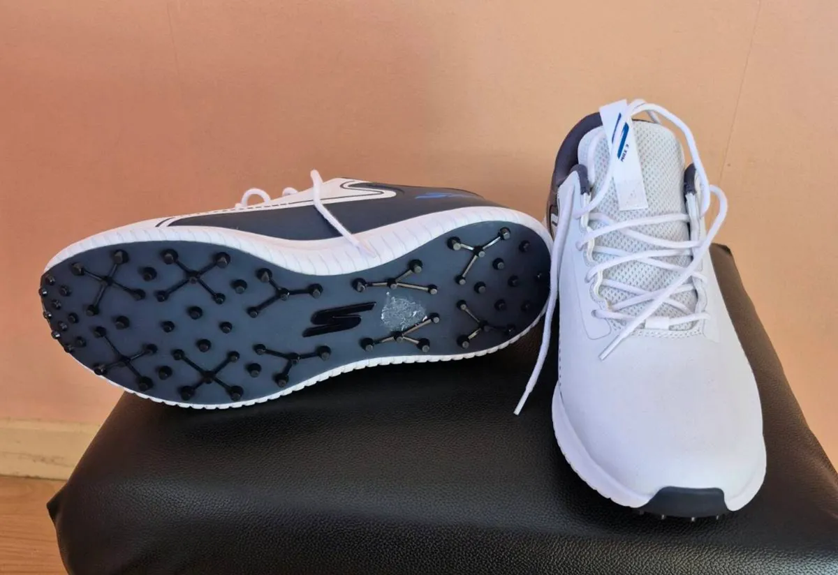 Sketchers golf shoes , size 9 - Image 2