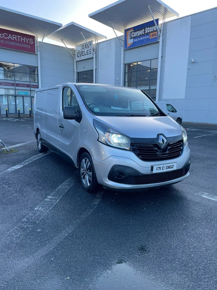 Renault Traffic - Image 1