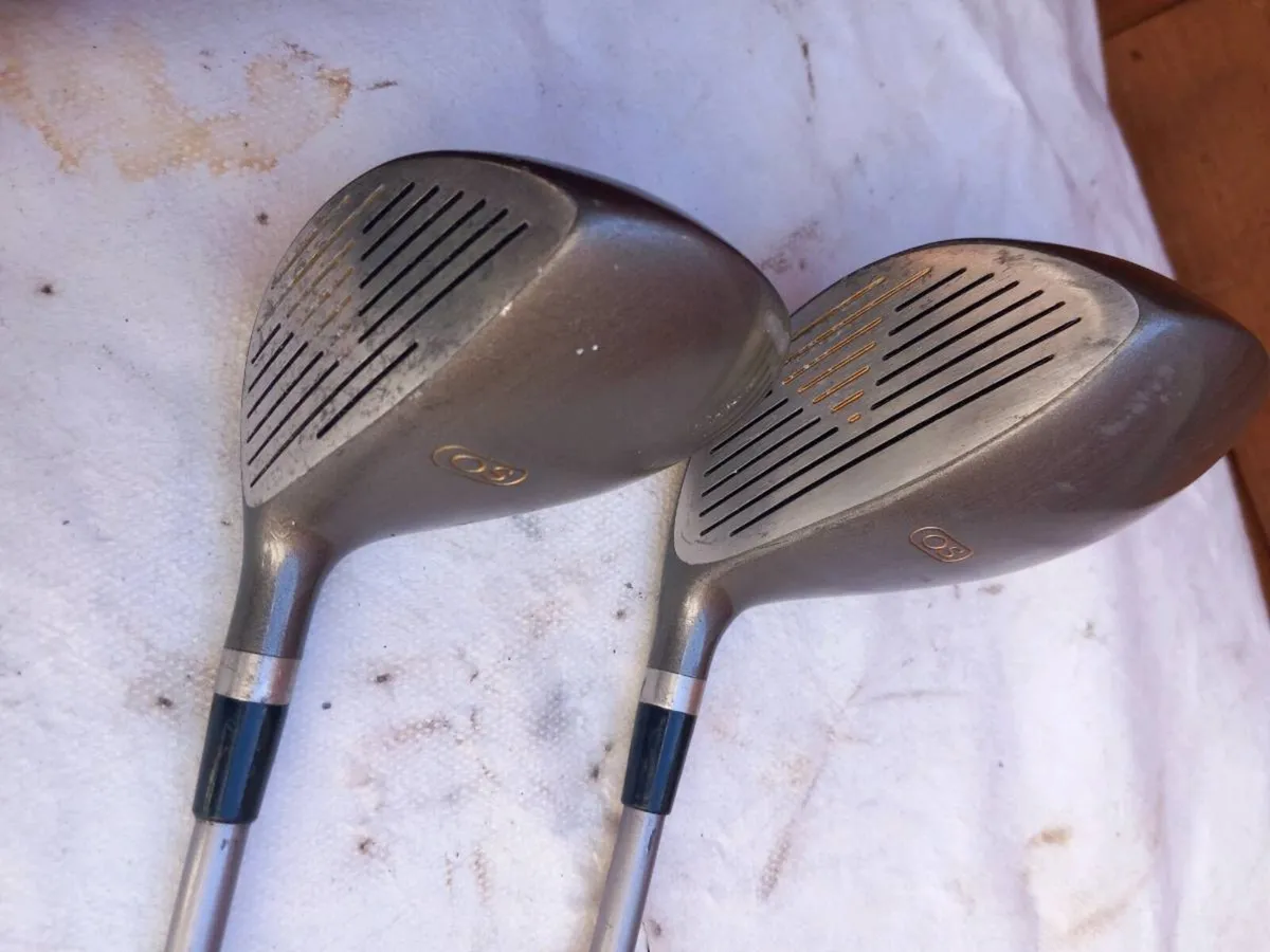 Wilson golf driver and 5 wood. - Image 4