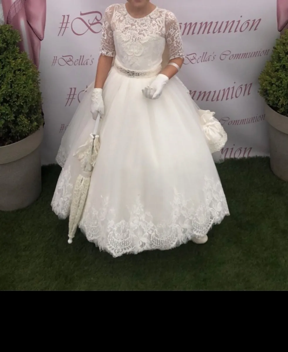 Communion dress - Image 1