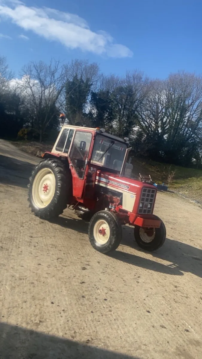 International 574 - Image 2