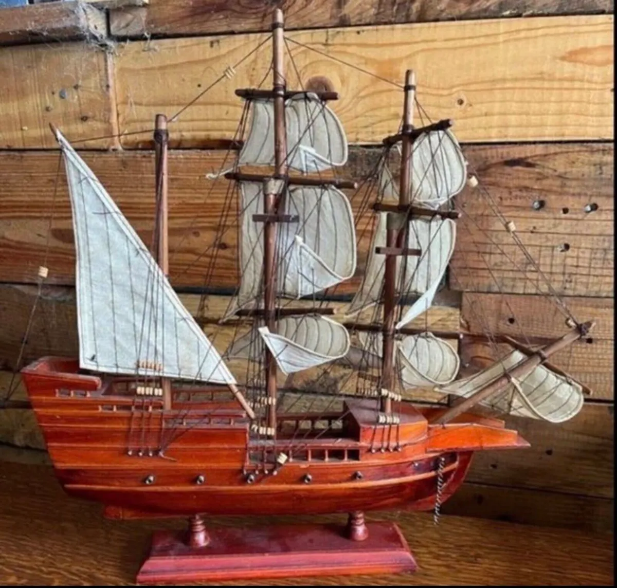 Vintage model ship - The Mayflower - Image 1