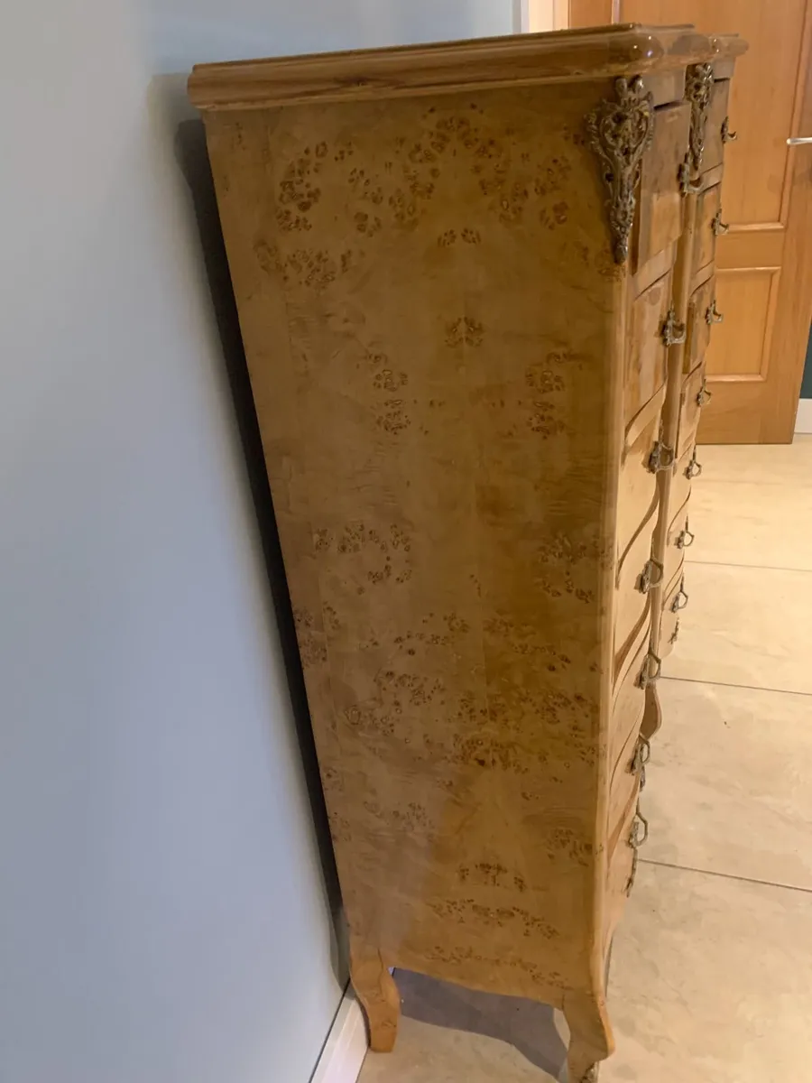 two antique burr seven drawer chest - Image 3