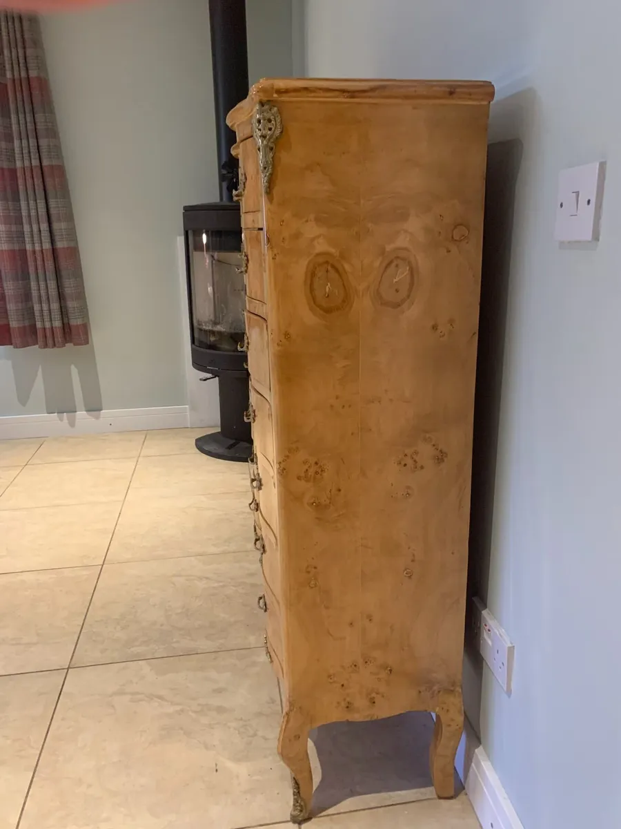 two antique burr seven drawer chest - Image 4