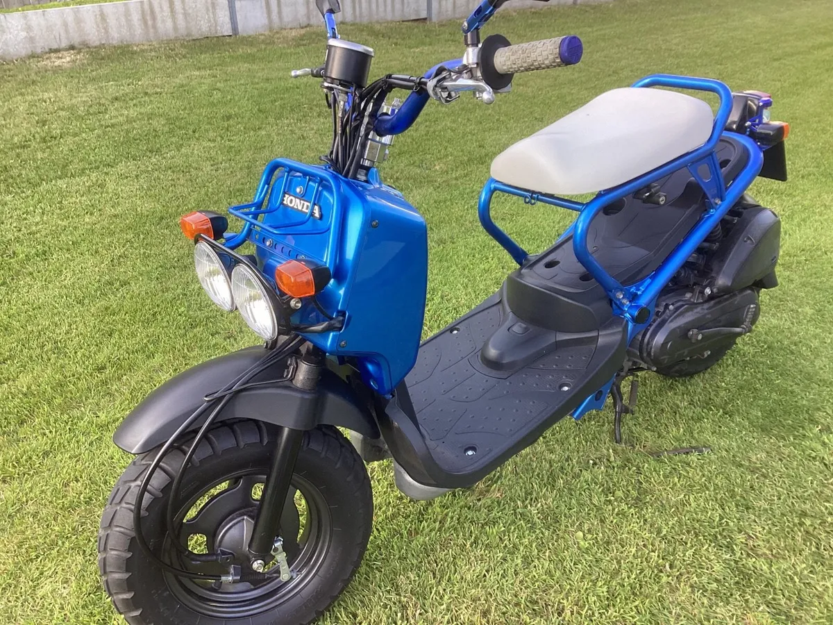 Scooter - Image 2