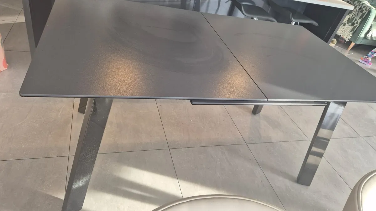 Kitchen Table - Image 1