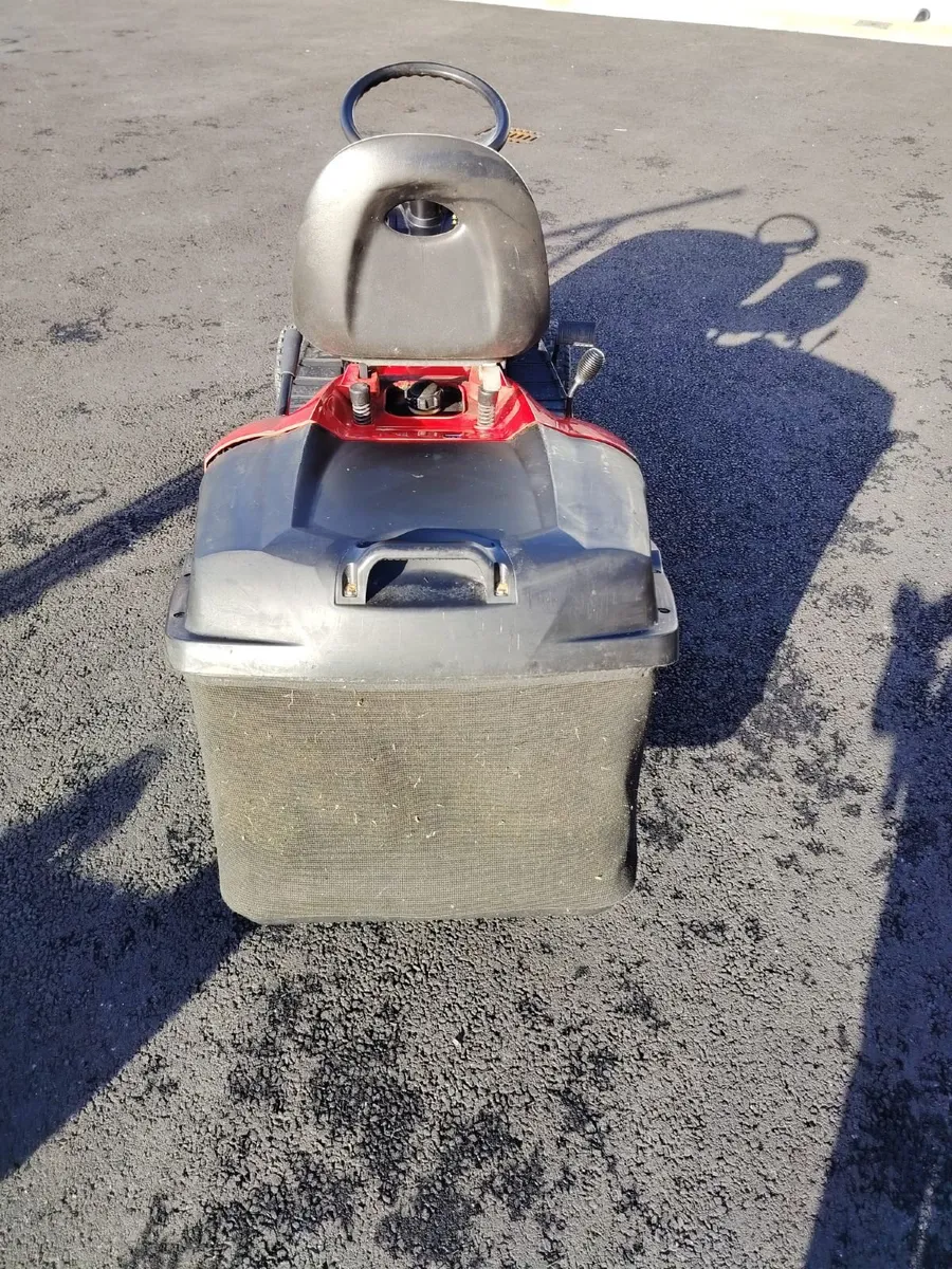 Ride on mower - Image 4