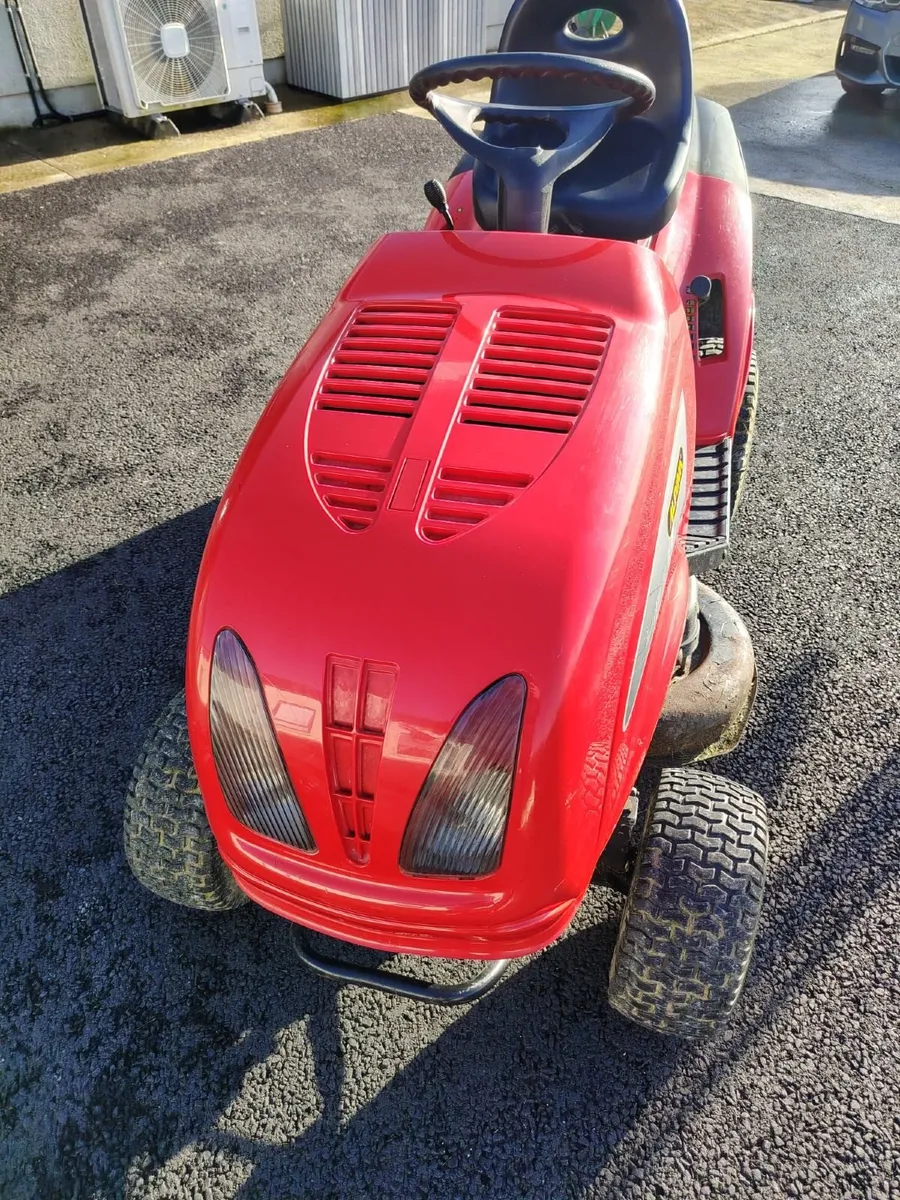 Ride on mower - Image 1