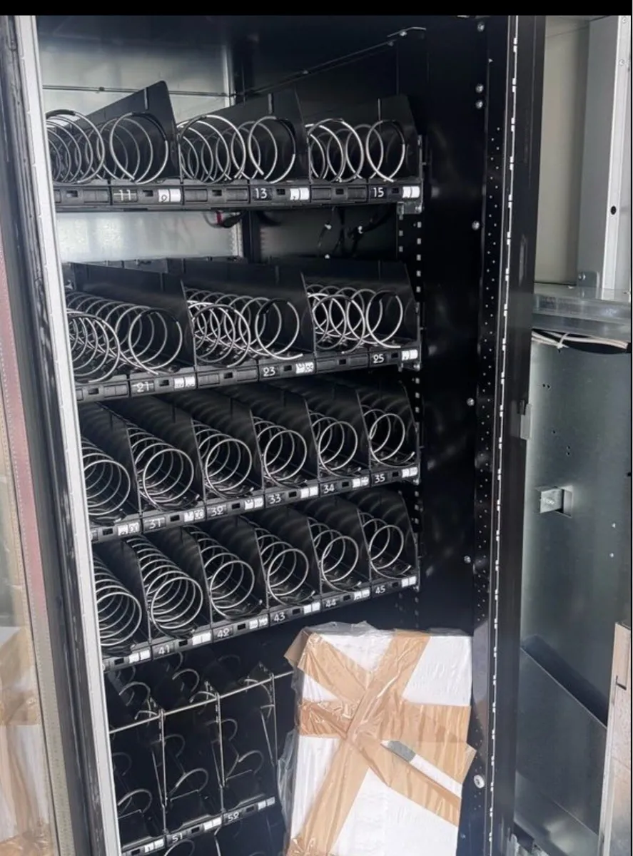 Necta melodia vending machine - Image 3