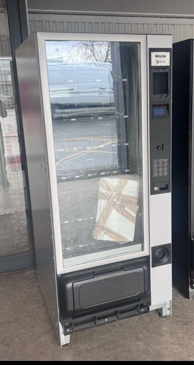 Necta melodia vending machine - Image 1