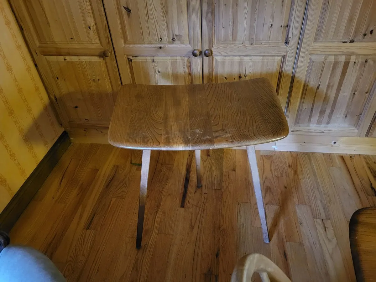 Ercol  dining room furniture . - Image 2