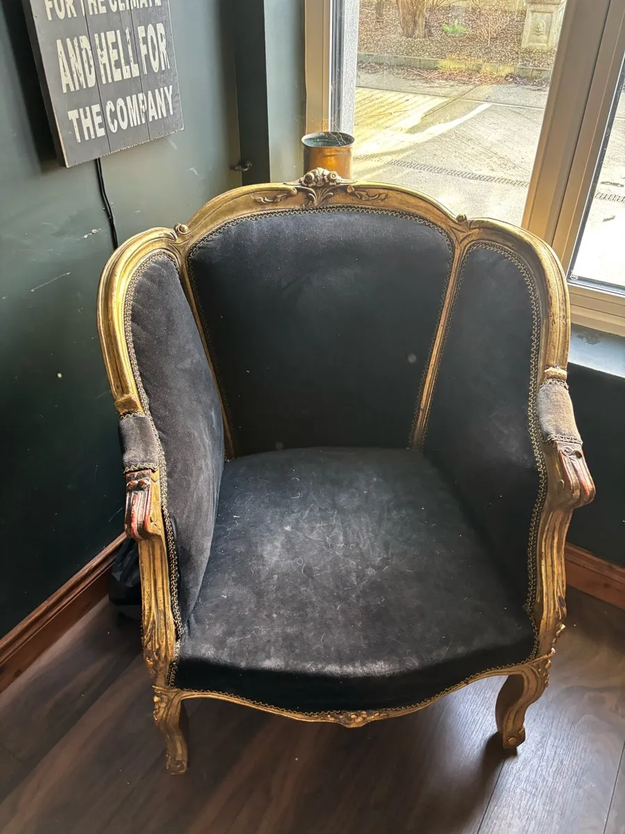 Beautiful chair - Image 1