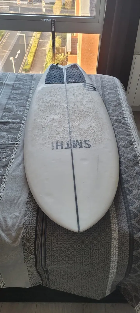 Surfboard perfect condition - 5'7 & 32.65L - Image 4